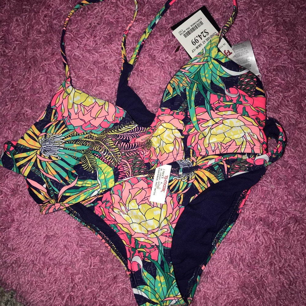 Body glove swimsuit size small